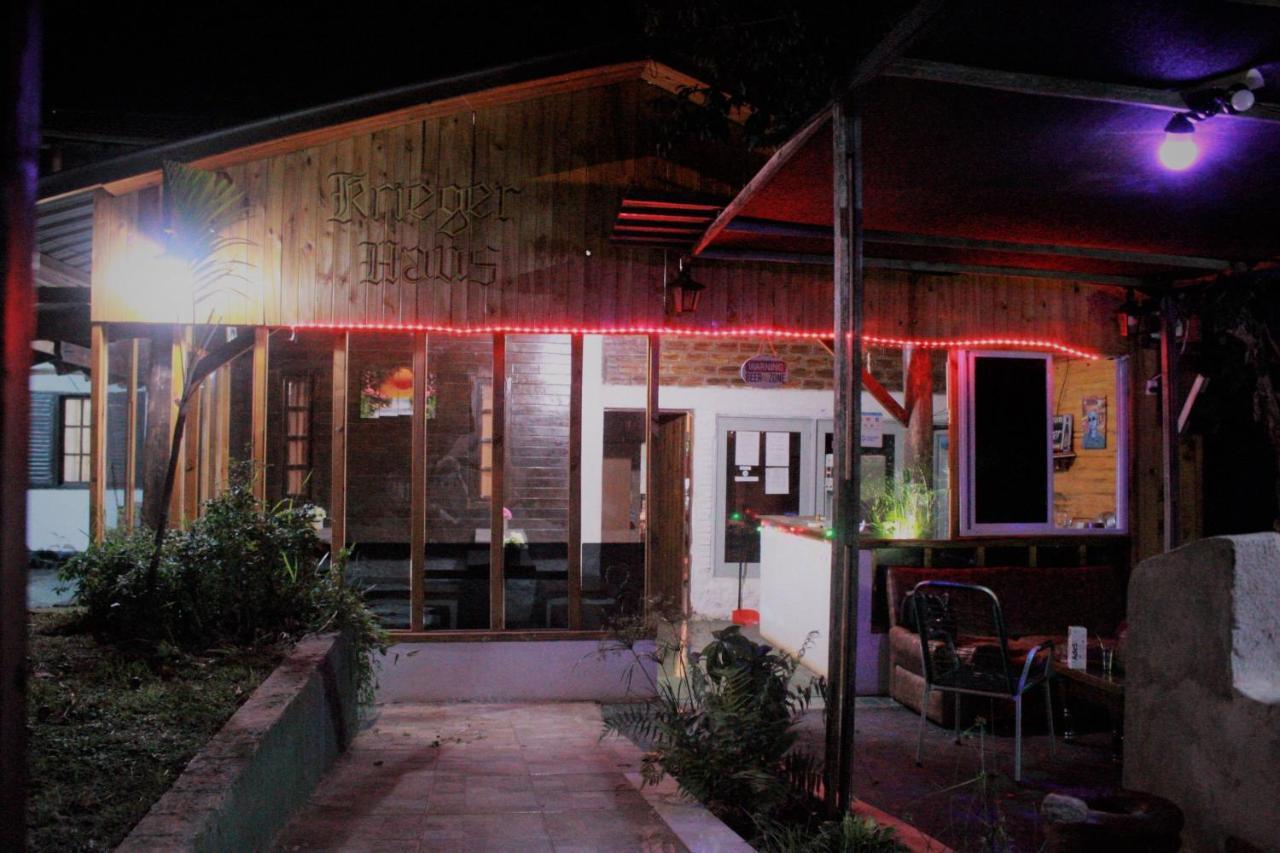 Albergue Krieger Haus Puerto Iguazú Exterior foto
