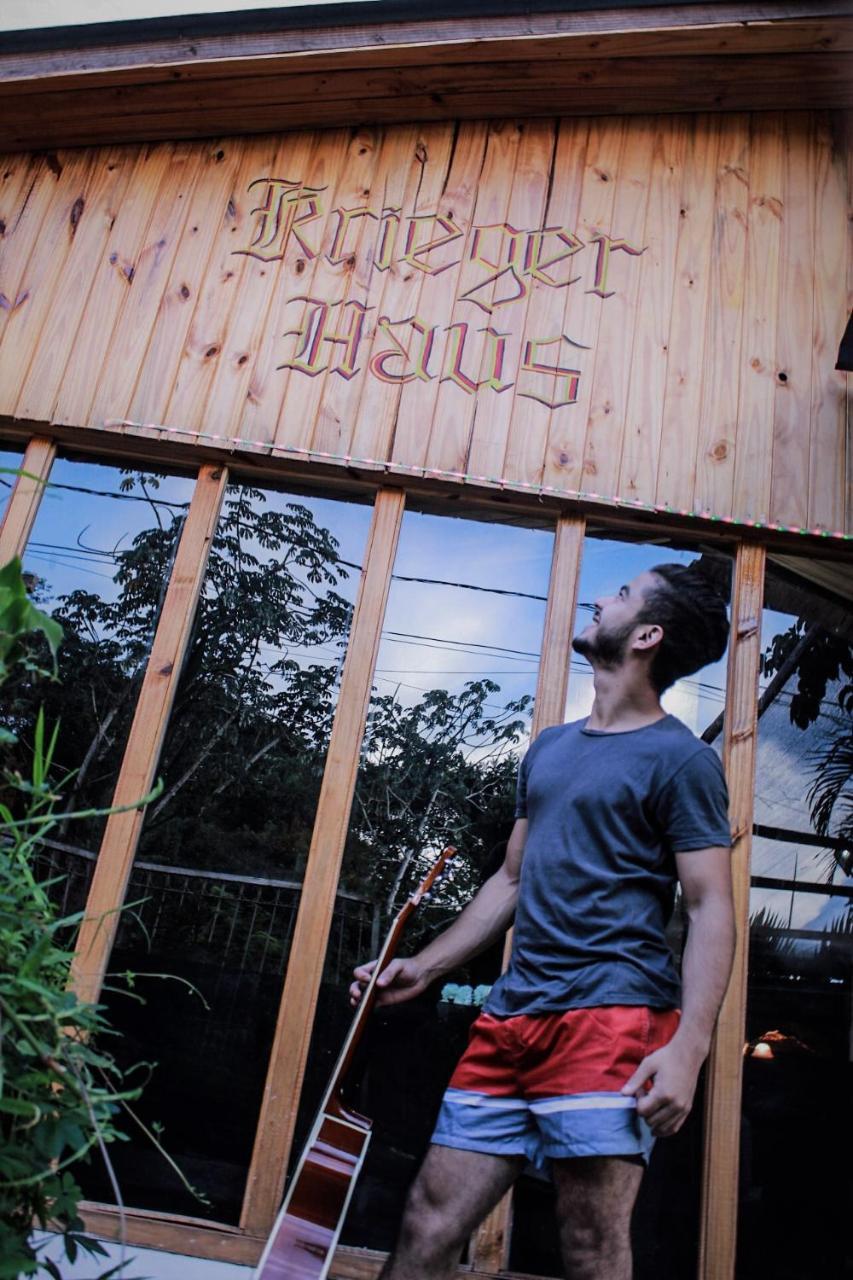 Albergue Krieger Haus Puerto Iguazú Exterior foto