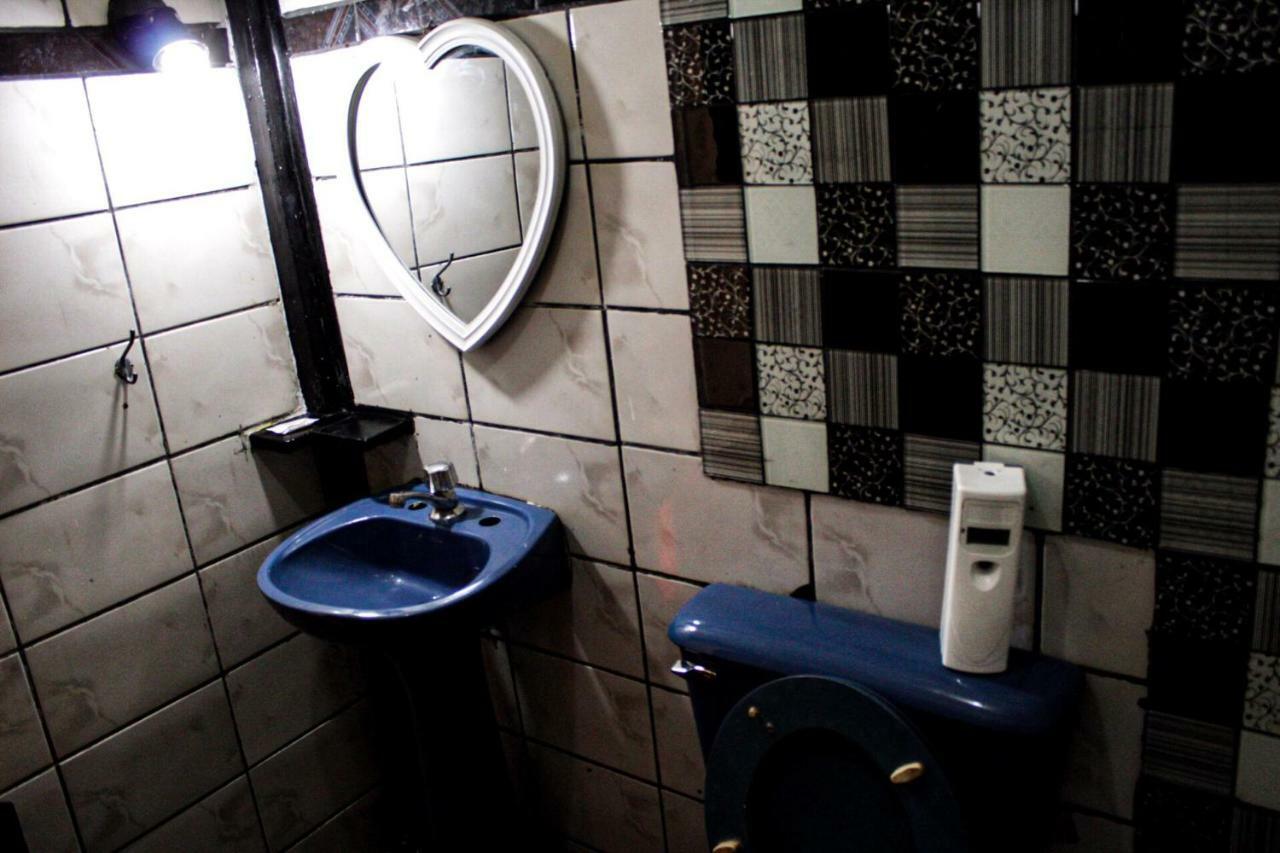 Albergue Krieger Haus Puerto Iguazú Habitación foto